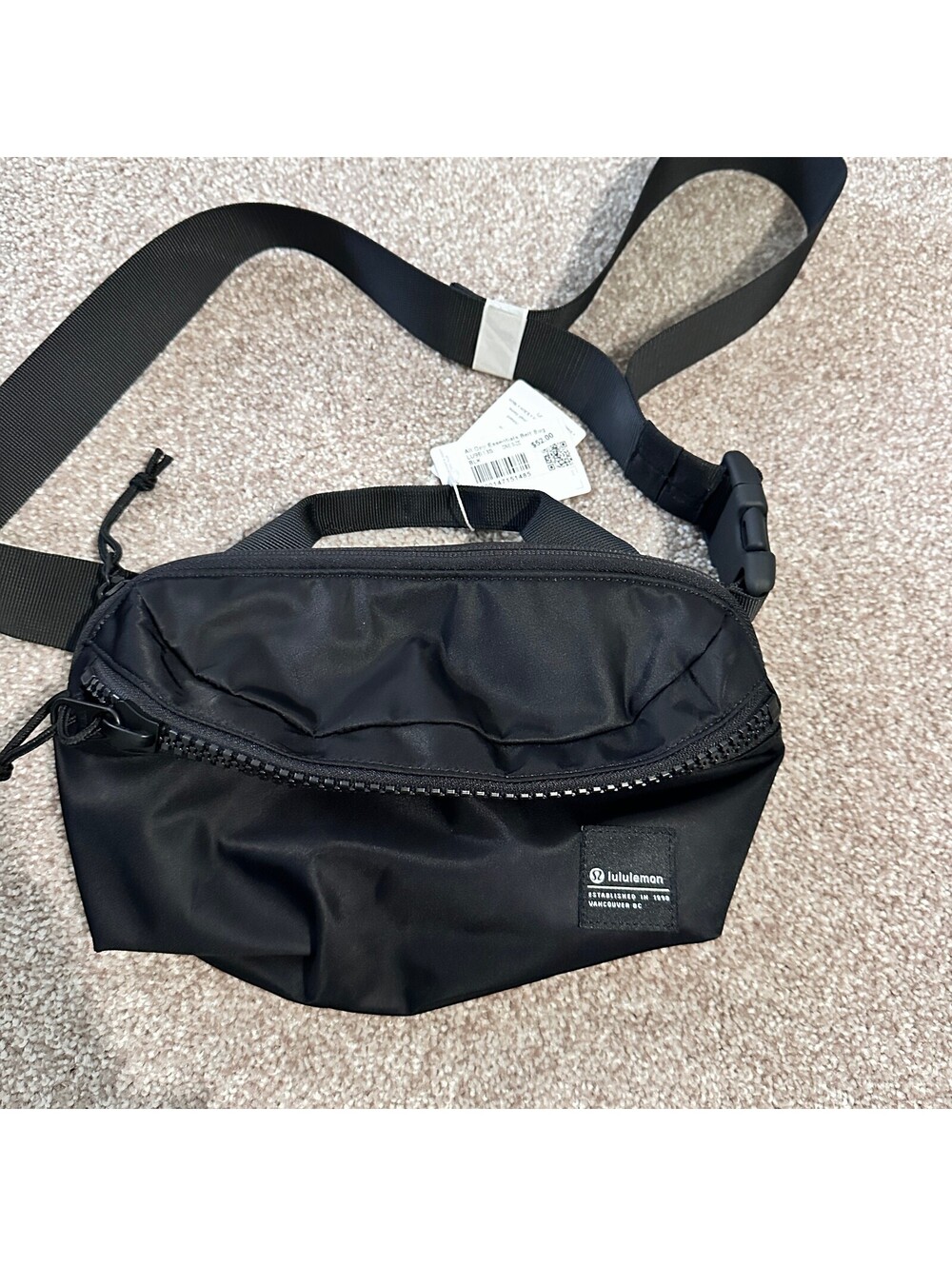 NEW Lululemon All Day Essentials Belt Bag Black
